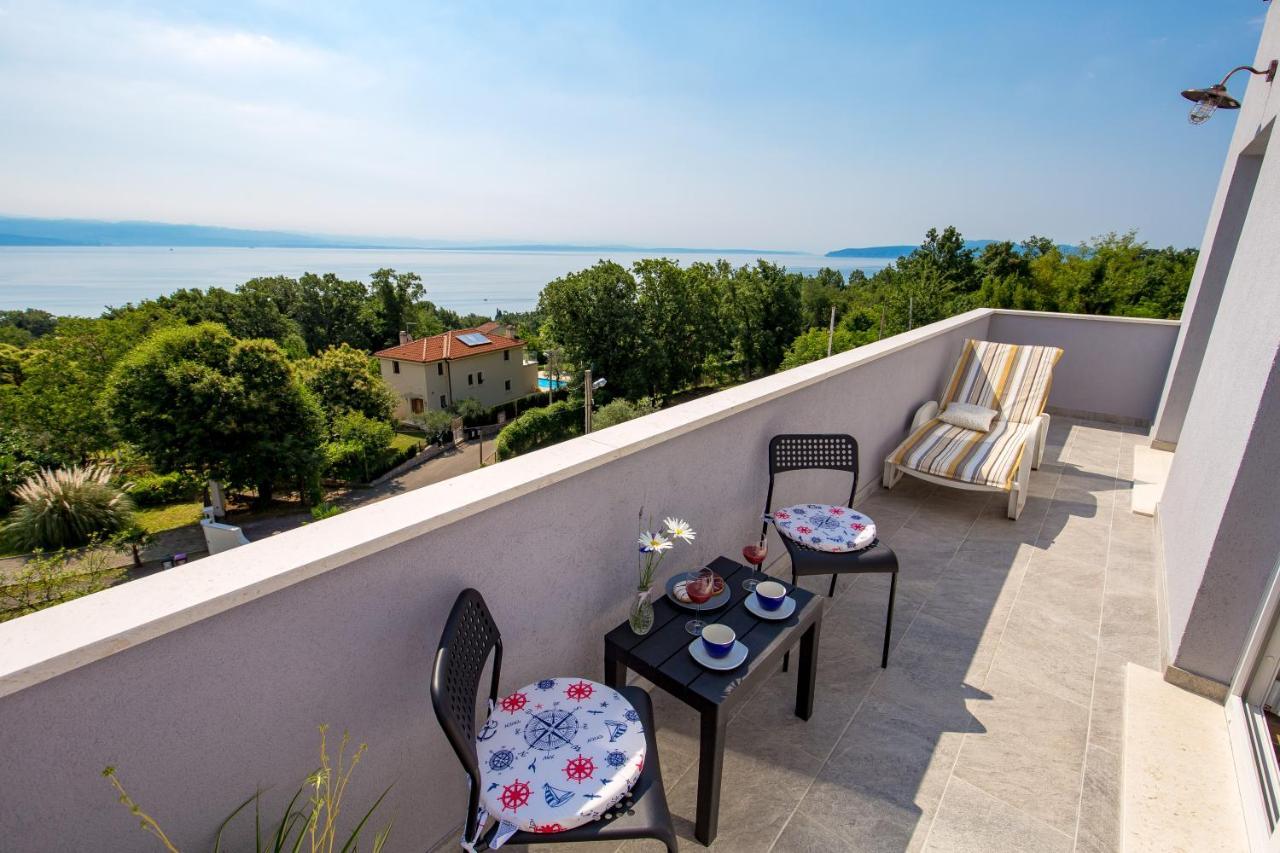 Zita Lovran Apartment *