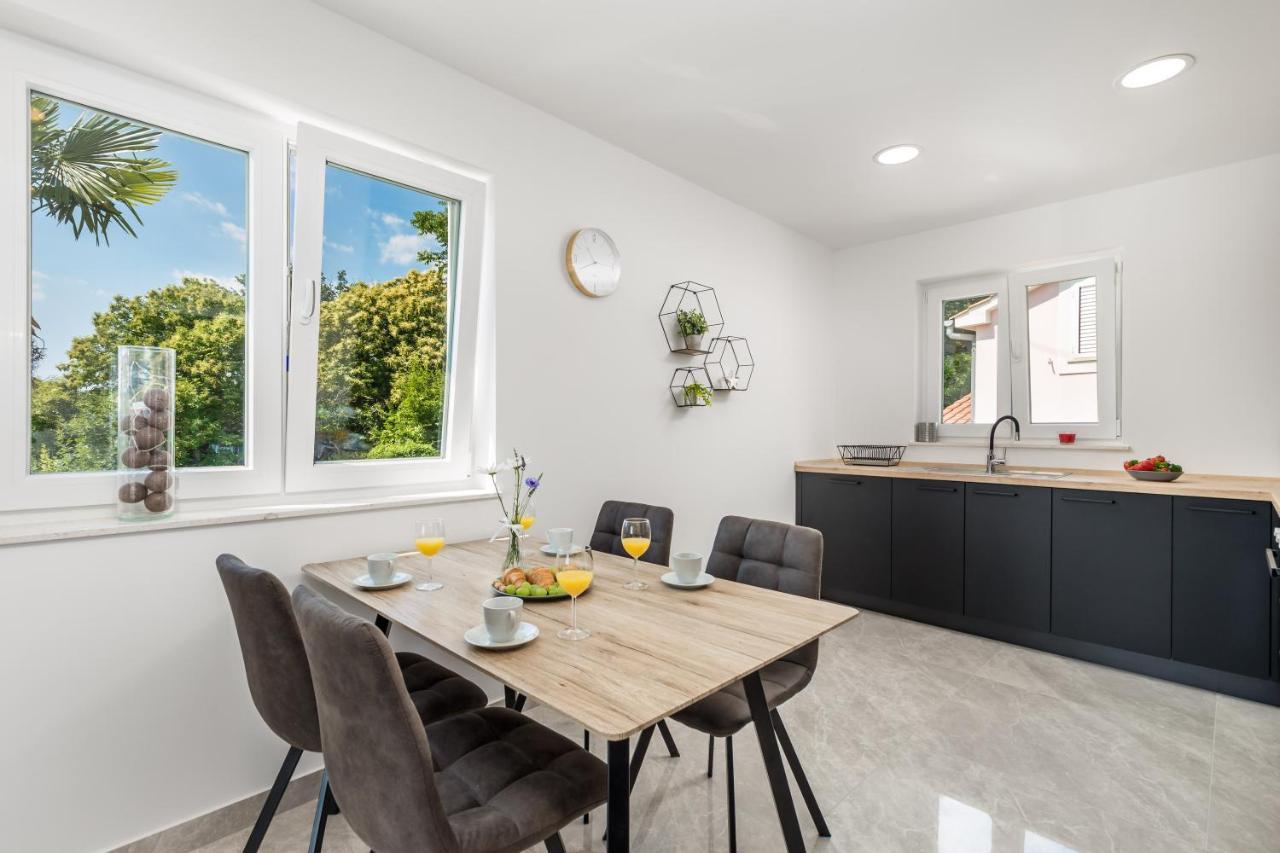 Zita Lovran Appartement *